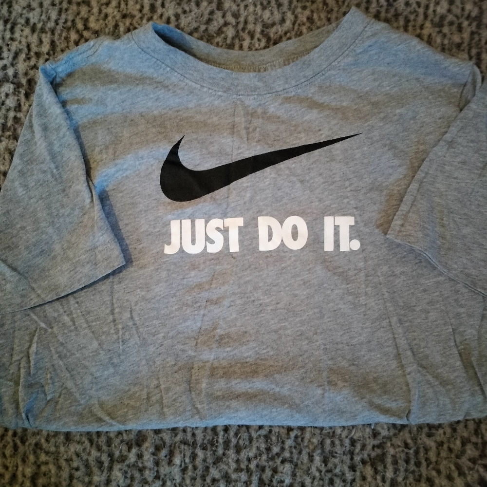 Nike Youth T Shirt
